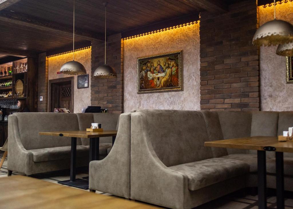Hotel DoZari Korostyshiv Buitenkant foto